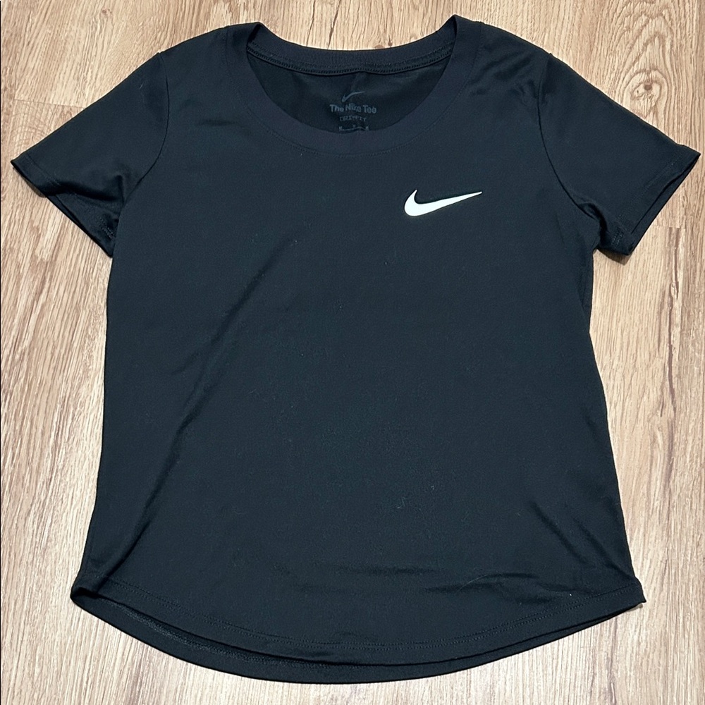 Nike Medium Boys Black Short Sleeve Tee